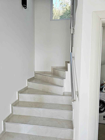 Panoramic view house in Ratac with swimming pool — photo 11